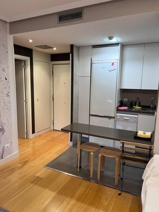 Relajate Despues De Patear Madrid Appartement Buitenkant foto